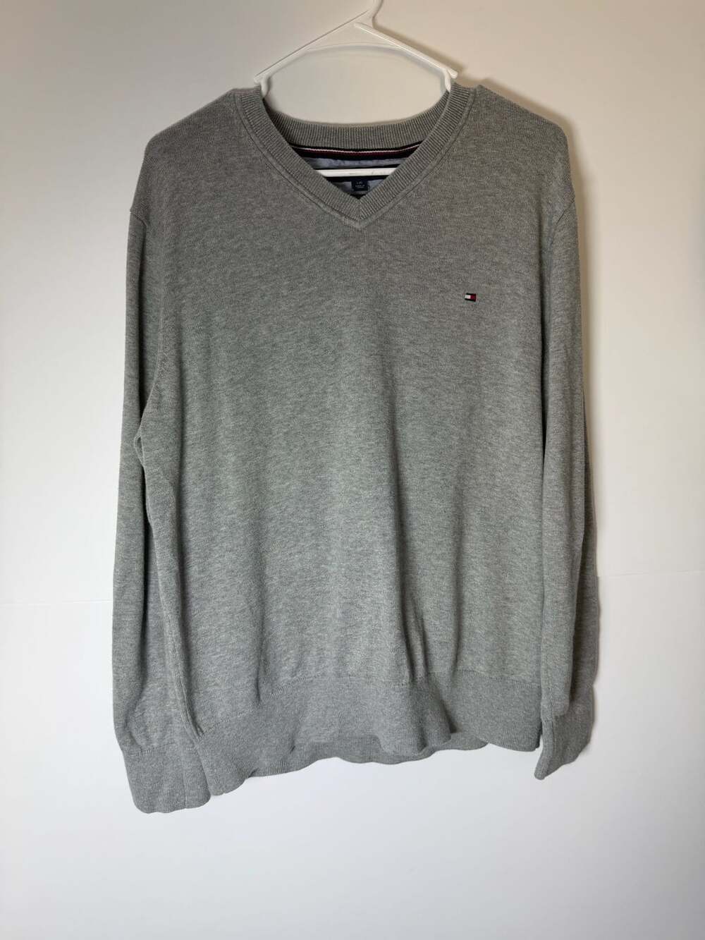 Tommy Hilfiger V-Neck Sweater Size L Gray Pima Cotton